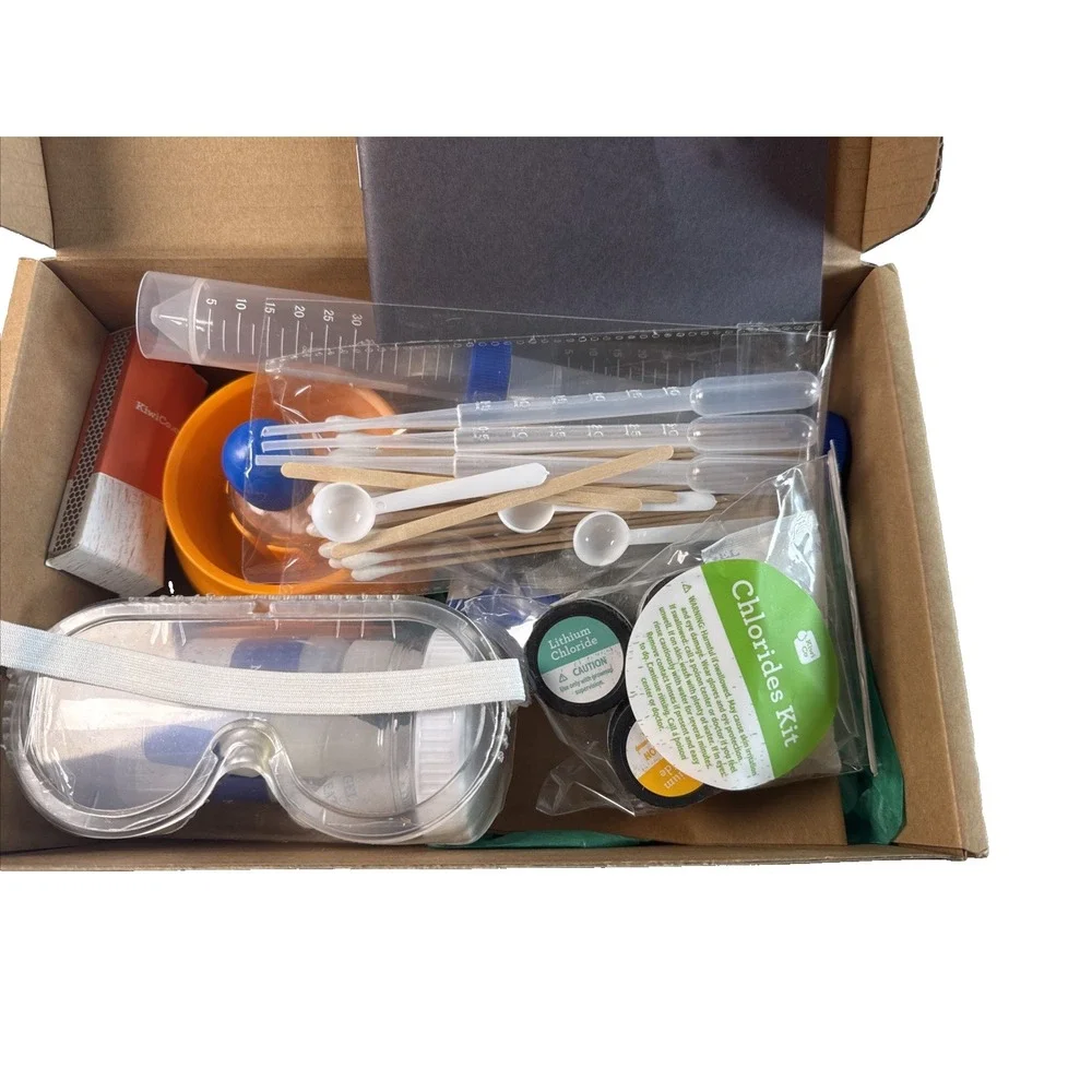 KiwiCo Fire Lab DIY STEM Science Kit Chemistry of Combustion Ages 14+ 7 Exp